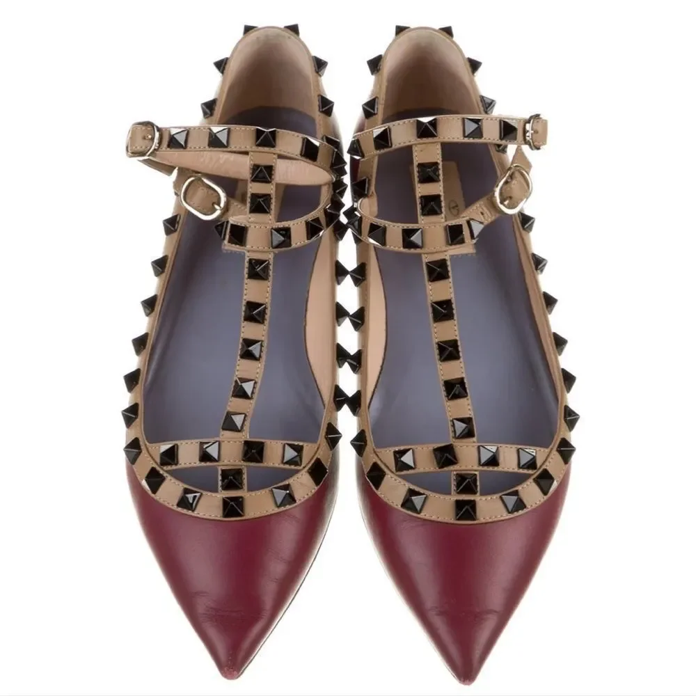 Authentic genuine Valentino Rockstud flat